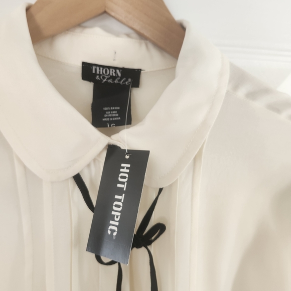 Thorn & Fable Frog Mushroom Blouse Women’s L Long Sleeve Fairy Boho Cottagecore - Picture 7 of 14